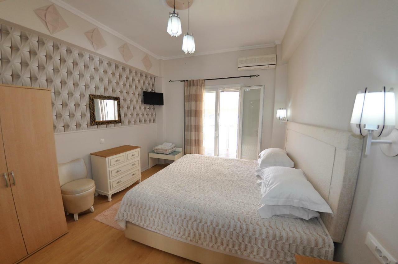 Tango Apartment On The Beach 팔레오카스트리차 외부 사진